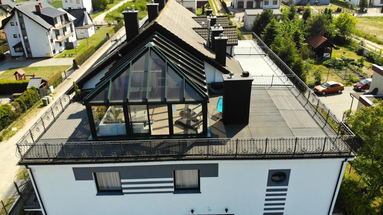 Hotel Koral à Chłapowo Extérieur photo