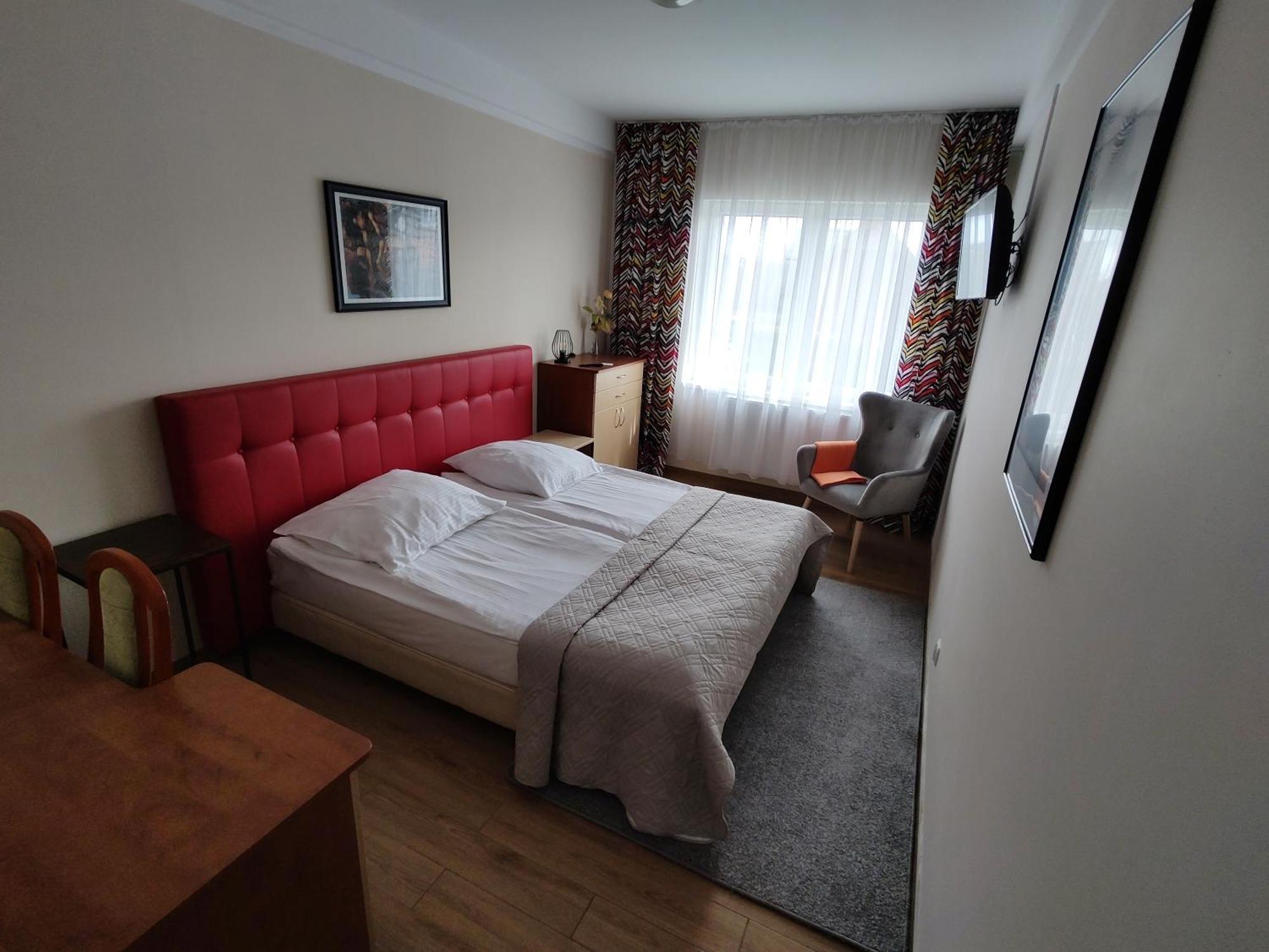 Hotel Koral à Chłapowo Extérieur photo