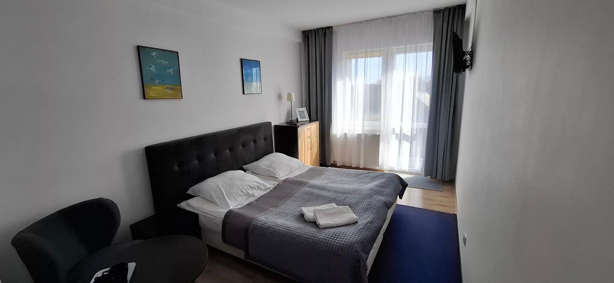 Hotel Koral à Chłapowo Extérieur photo