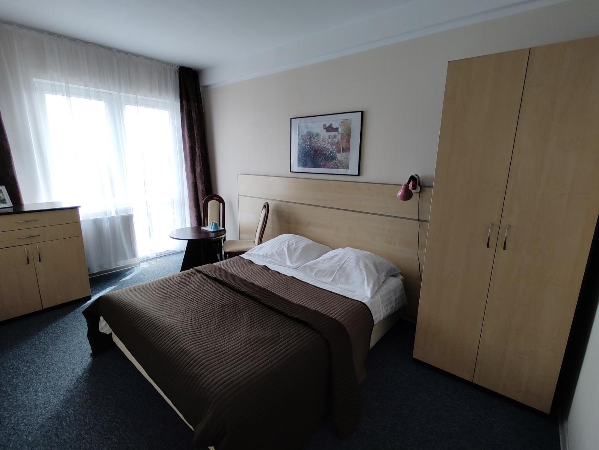 Hotel Koral à Chłapowo Extérieur photo